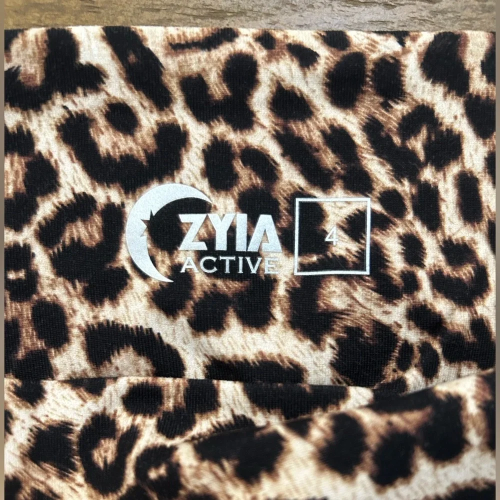 BUNDLE OF 3 ZYIA White Sports Bra Gray compression and leopard print leggings - Picture 10 of 15